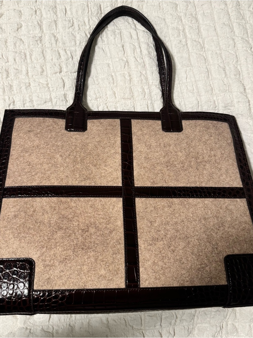Tory Burch Ella Felt Quadrant Tote NWOT - Picture 7 of 16